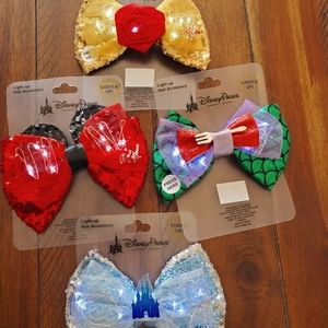 *Cinderalla bow*  Disney Light up bows